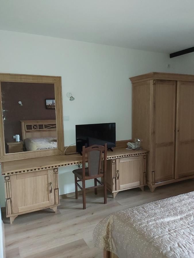 צ'יפליק Galaxy Hotel מראה חיצוני תמונה