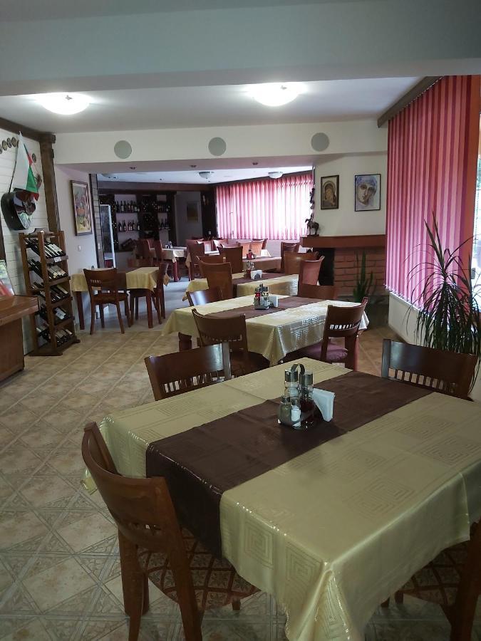 צ'יפליק Galaxy Hotel מראה חיצוני תמונה