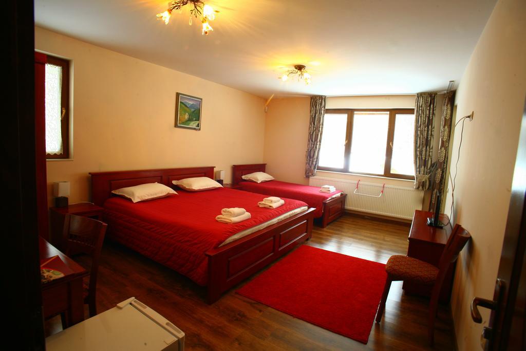צ'יפליק Galaxy Hotel מראה חיצוני תמונה