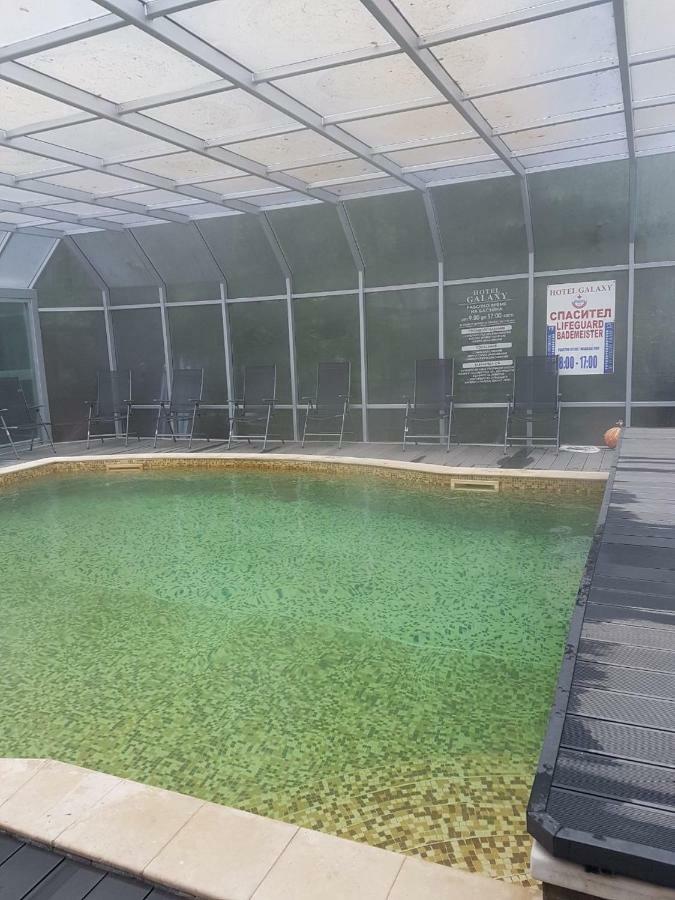 צ'יפליק Galaxy Hotel מראה חיצוני תמונה